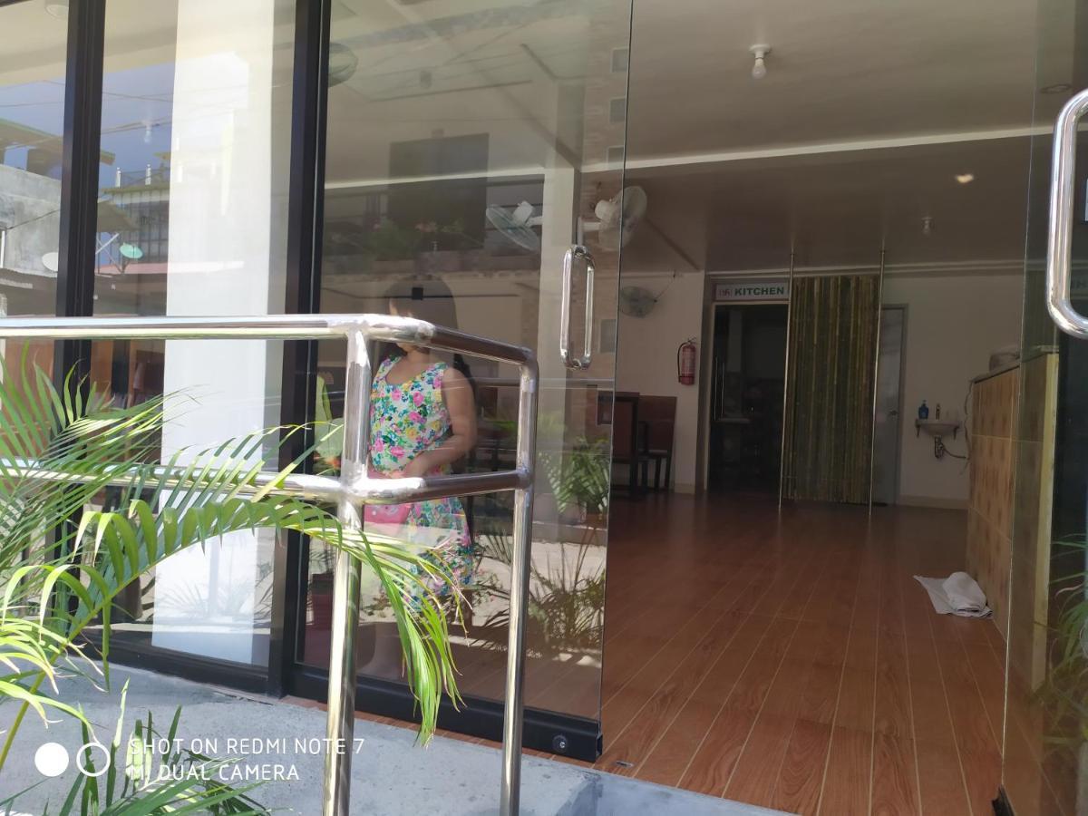 Hotel Ashoka เอลนิโด ภายนอก รูปภาพ